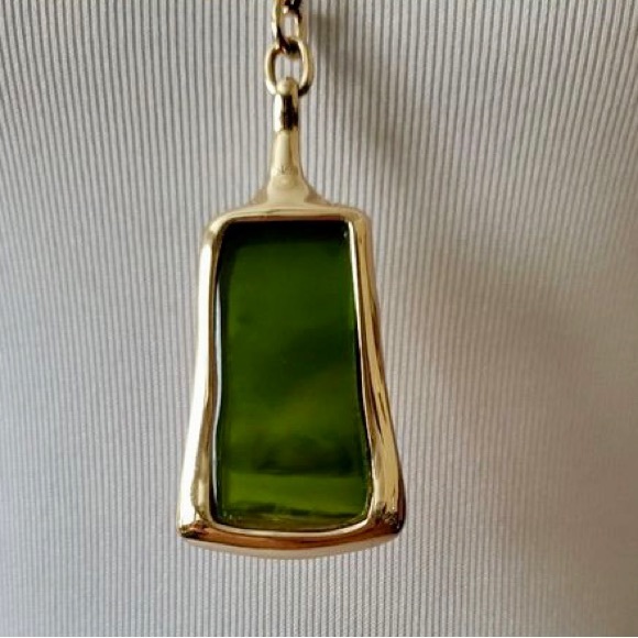 RIm Soho Green Geometric Stone
Pendant Necklace 17” L Adjustable - Picture 7 of 17